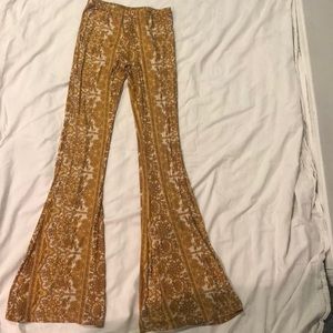 Novella Royale Janis Bells